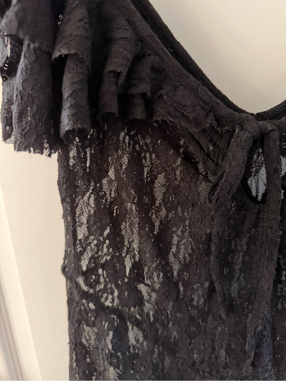 Kimchi Blue Chiara Sheer Lace Midi Dress - Picture 5 of 5